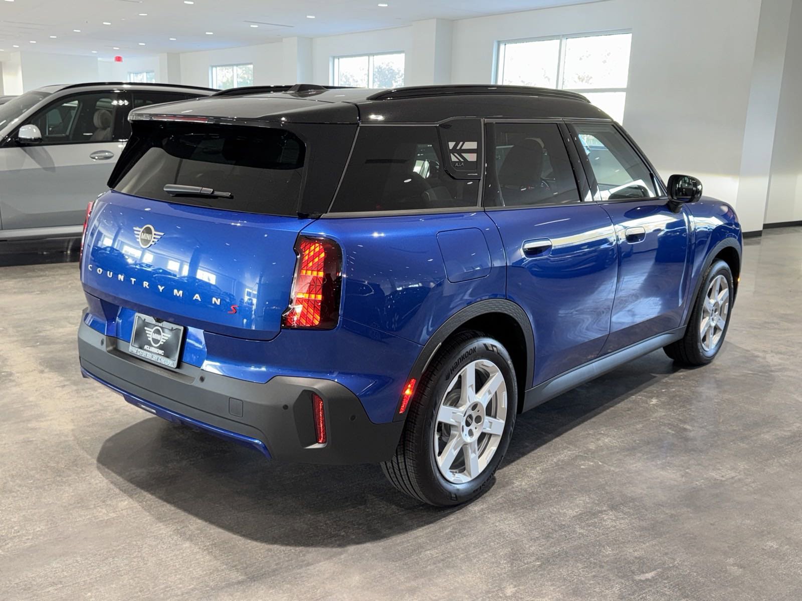 2025 Mini Countryman S ALL4 Iconic photo 6