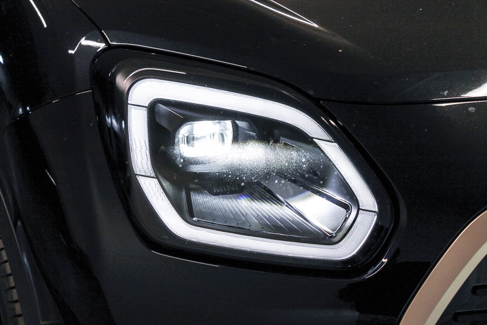 2025 Mini Countryman S ALL4 Iconic photo 7