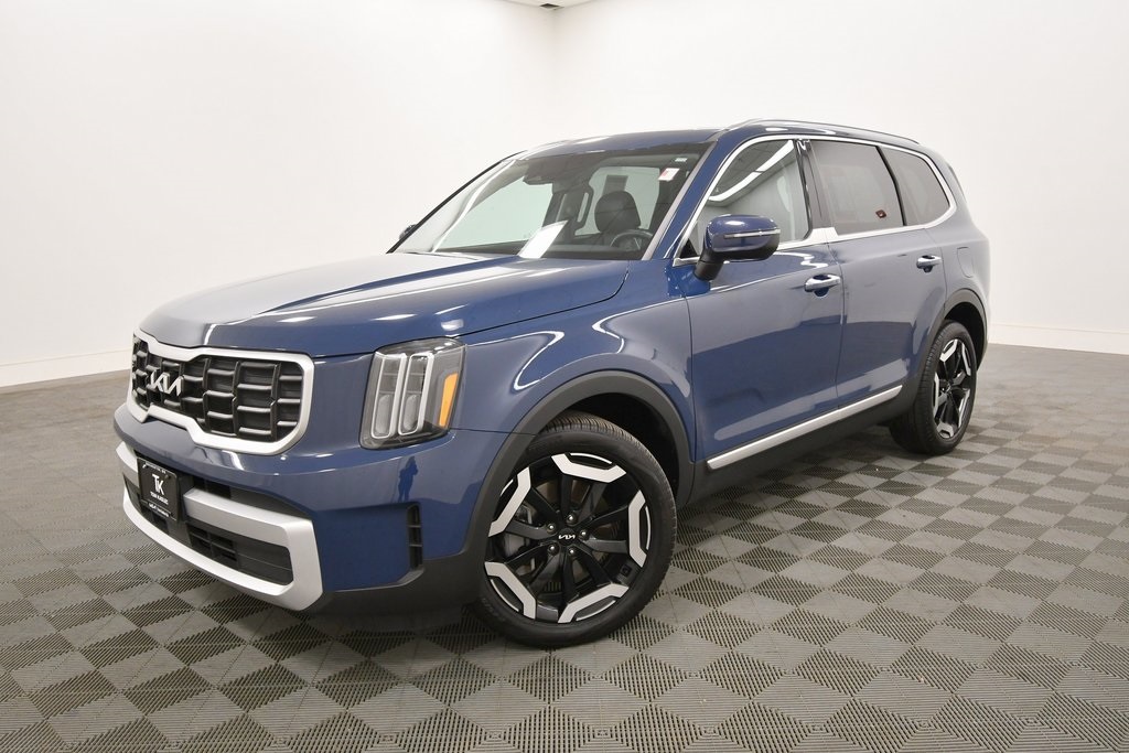 Certified 2024 Kia Telluride S with VIN 5XYP6DGC5RG559457 for sale in Rochester, Minnesota