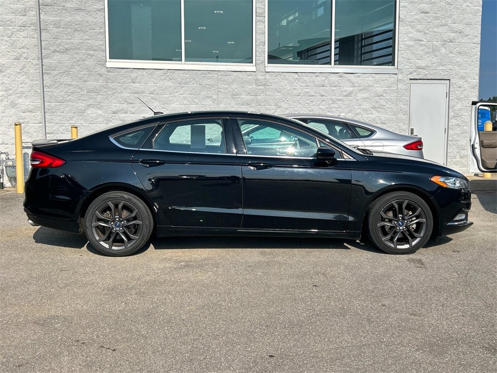 Used 2018 Ford Fusion SE with VIN 3FA6P0HD5JR240584 for sale in Cookeville, TN