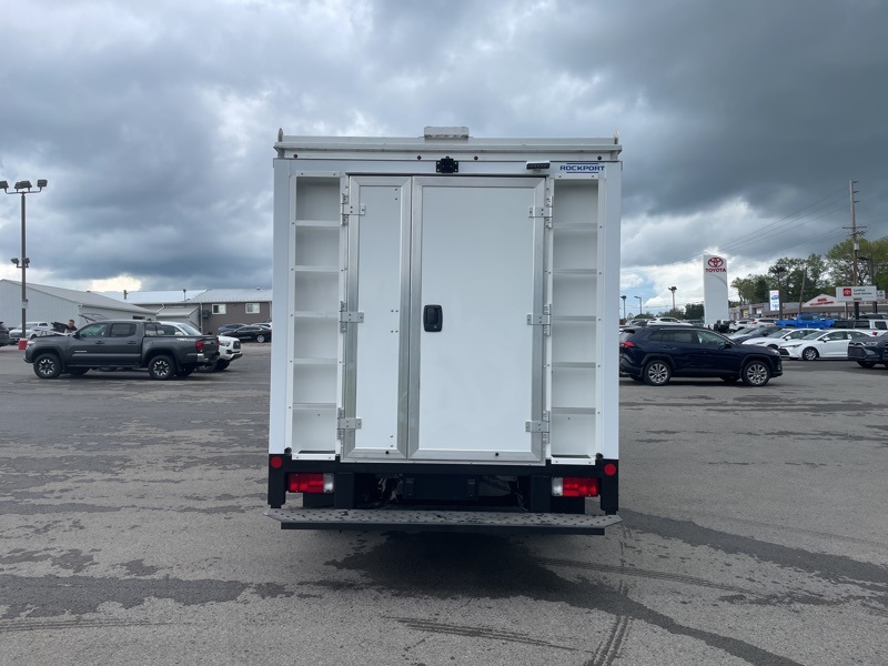 2024 Ram 3500 Cutaway photo 4