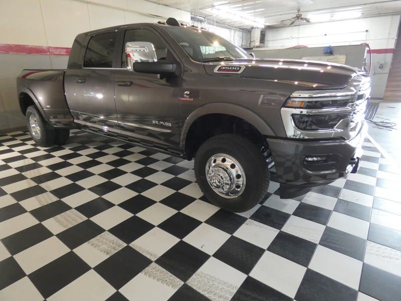 2026 Ram 3500 Limited photo 2