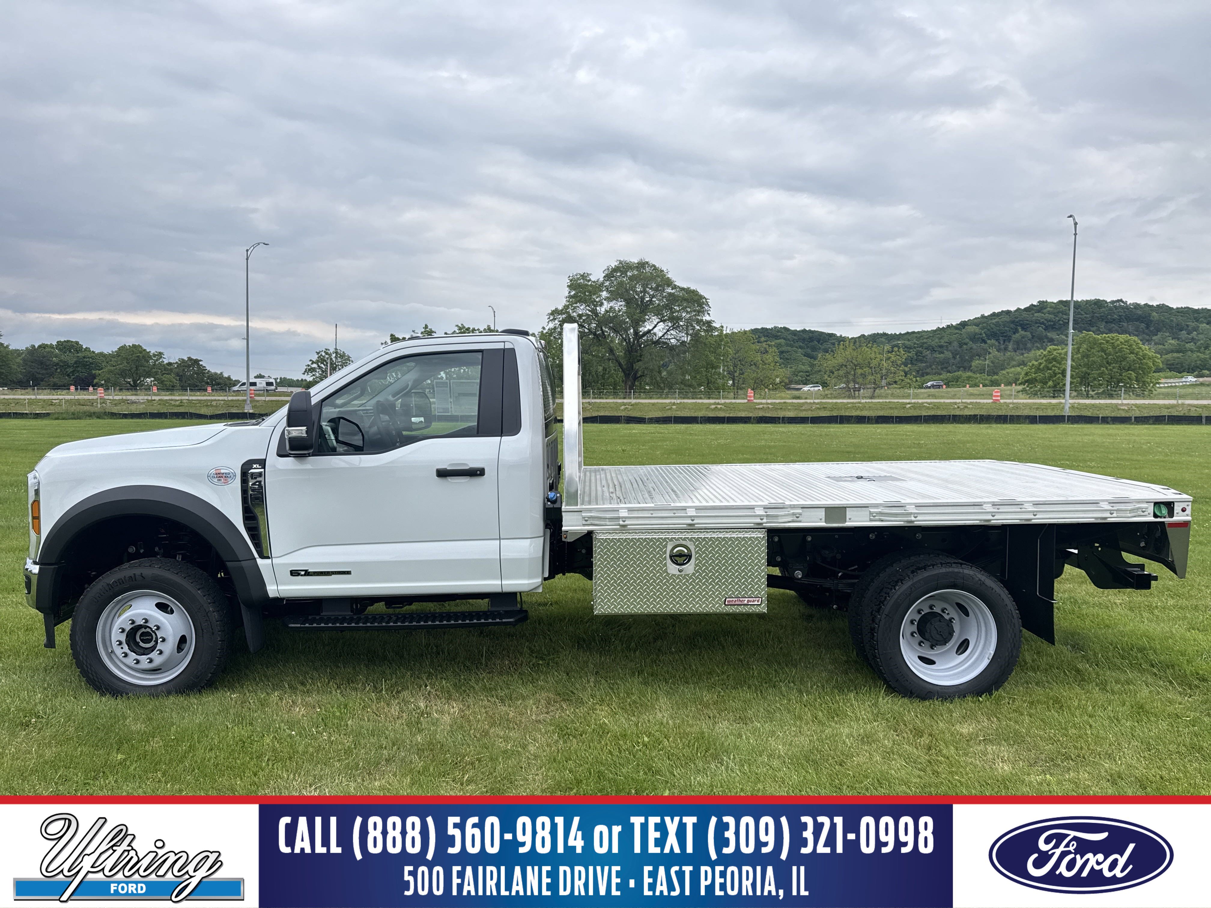 2025 Ford F-450 Super Duty Chassis Cab XL's photo