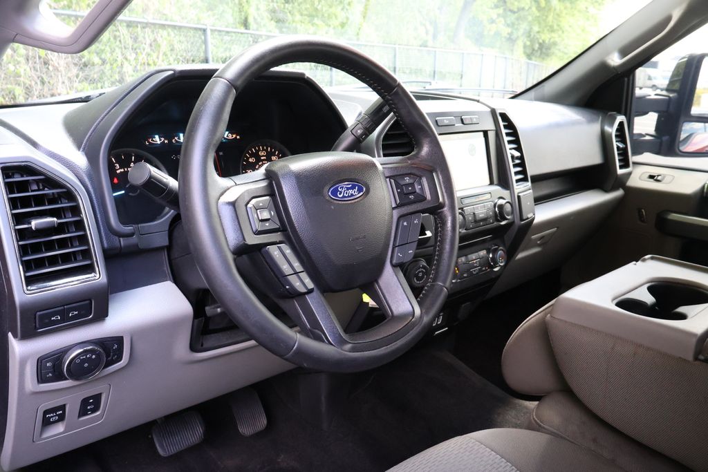 2018 Ford F-150 XLT photo 27