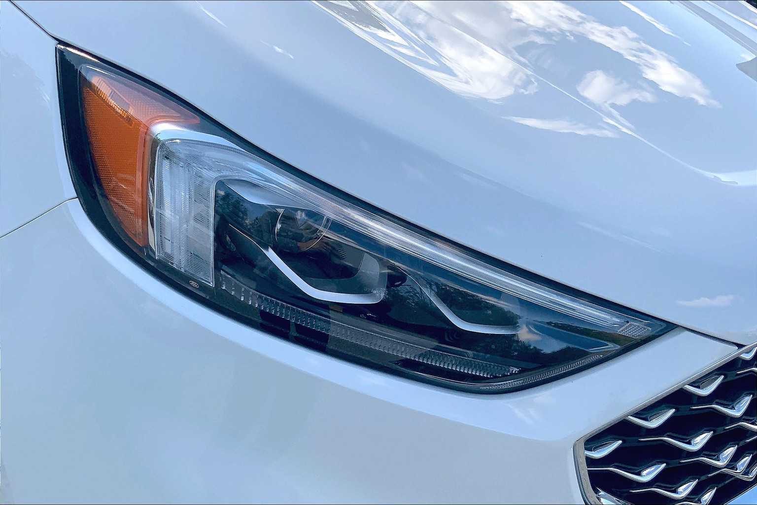 2022 Ford Edge Titanium photo 24