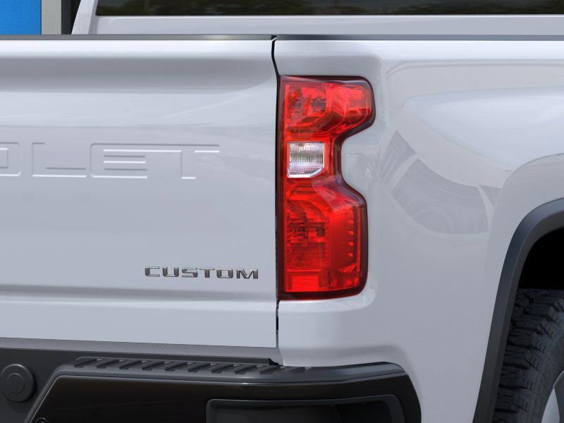 2026 Chevrolet Silverado 2500HD Custom photo 10