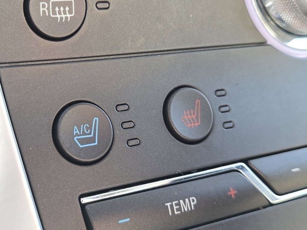 2018 Ford Edge Titanium photo 11
