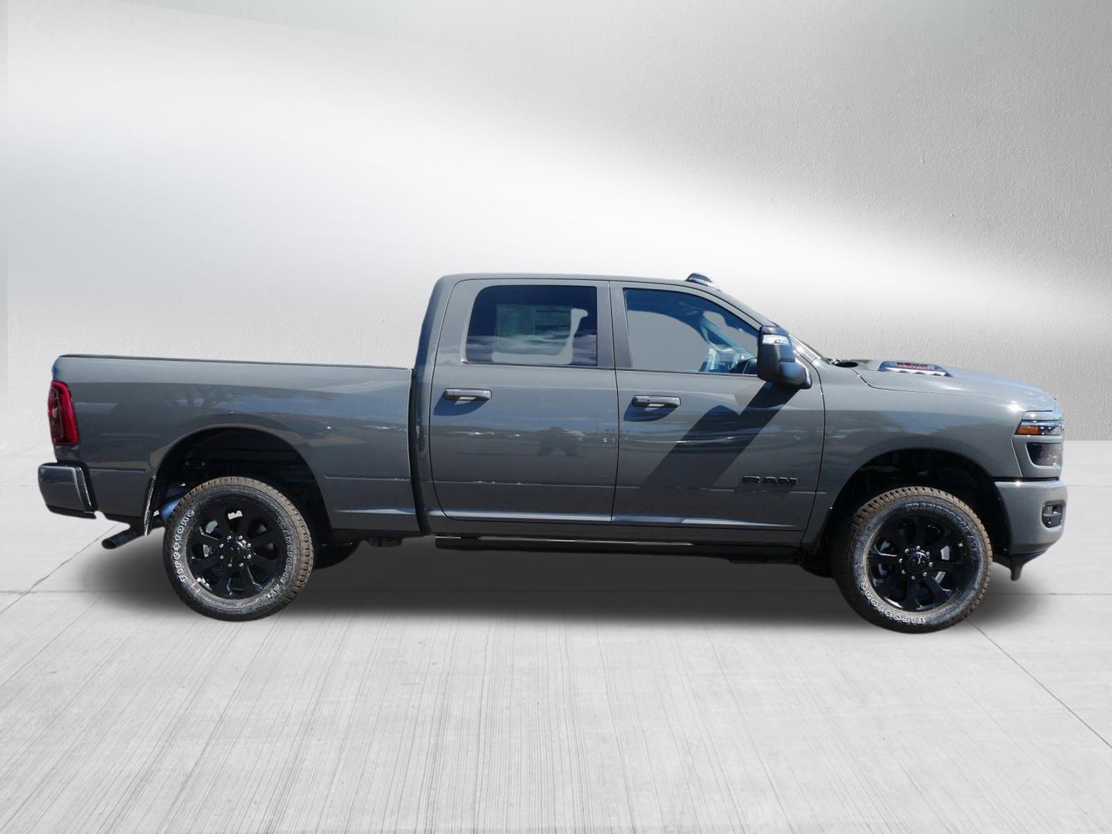 2026 Ram 2500 Laramie photo 8