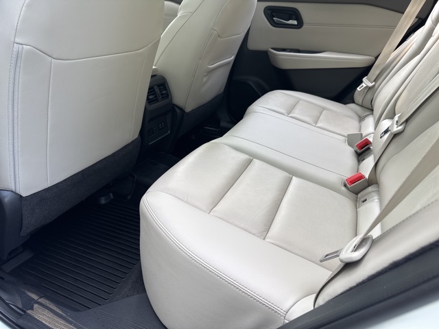 2023 Nissan Rogue SL photo 15