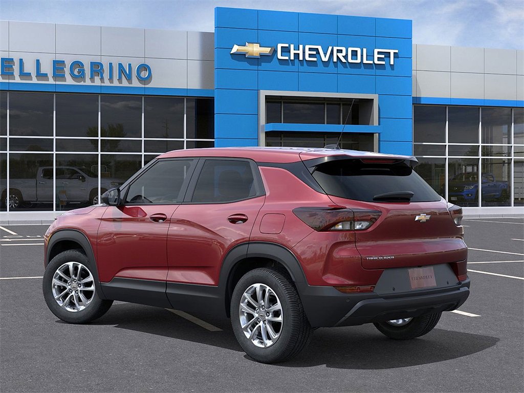 2025 Chevrolet Trailblazer LS photo 3