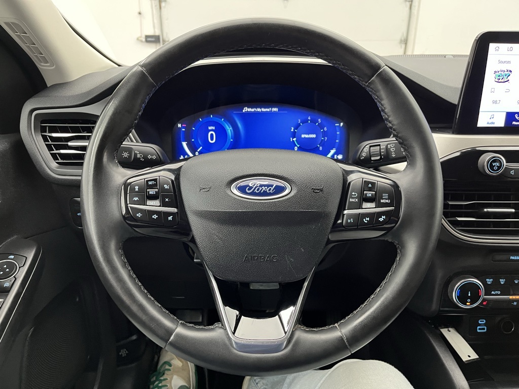 2022 Ford Escape SEL photo 30