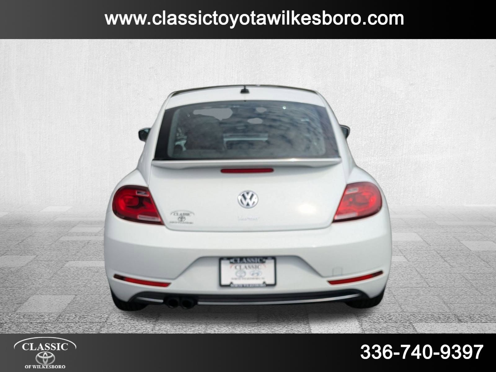 2019 Volkswagen Beetle SE photo 6