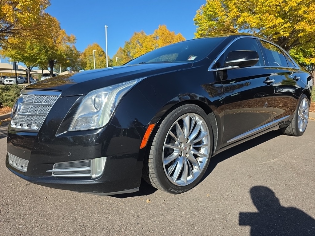2013 Cadillac XTS Platinum photo 2