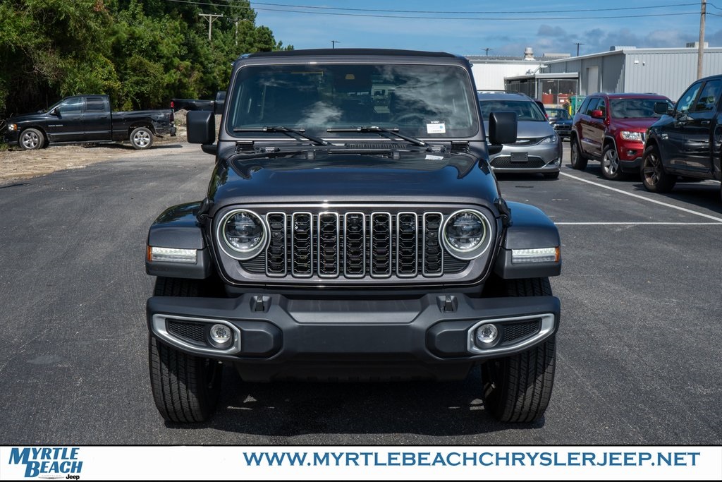 2025 Jeep Wrangler Sahara photo 9