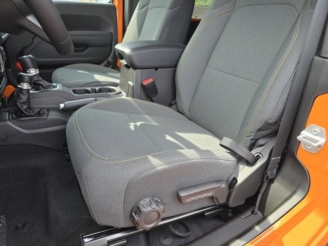 2025 Jeep Wrangler Sport S photo 3