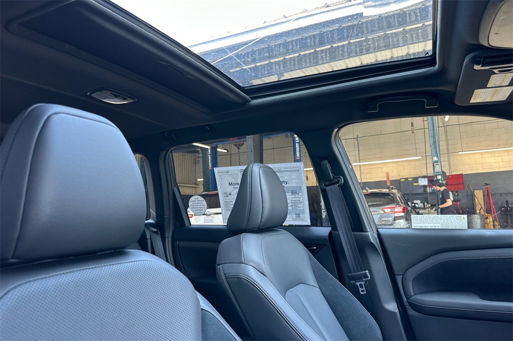 2025 Subaru Forester Touring photo 20