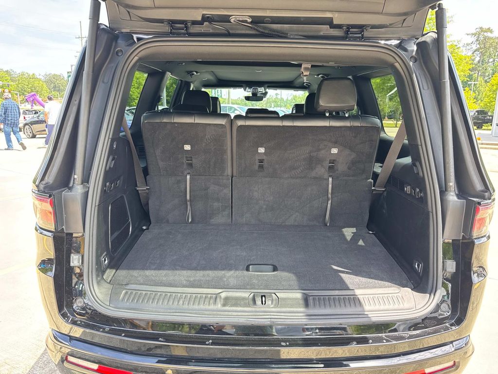 2023 Jeep Wagoneer Series II Carbide photo 6