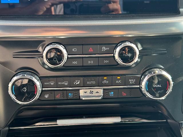 2025 Ford F-150 Lariat photo 31