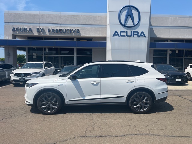 2022 Acura MDX SH-AWD A-Spec photo 2