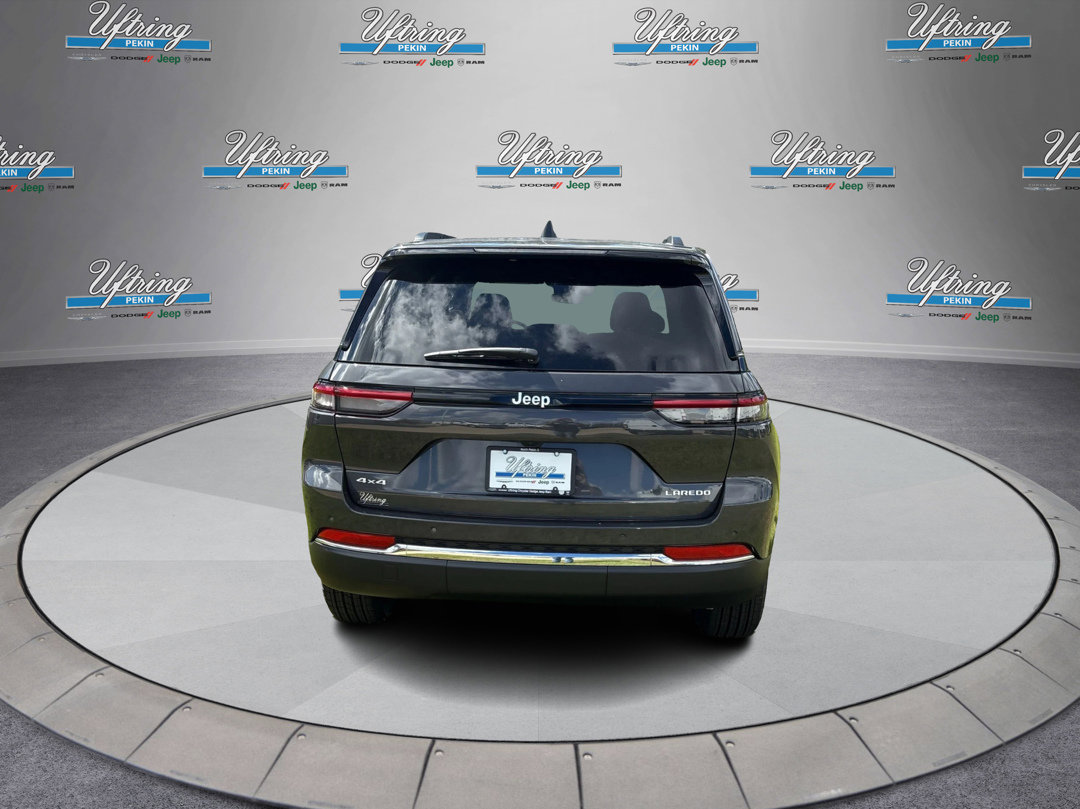 2025 Jeep Grand Cherokee Laredo X photo 3