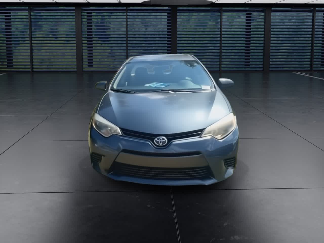 2016 Toyota Corolla LE photo 3