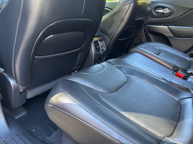 2021 Jeep Cherokee Limited photo 18