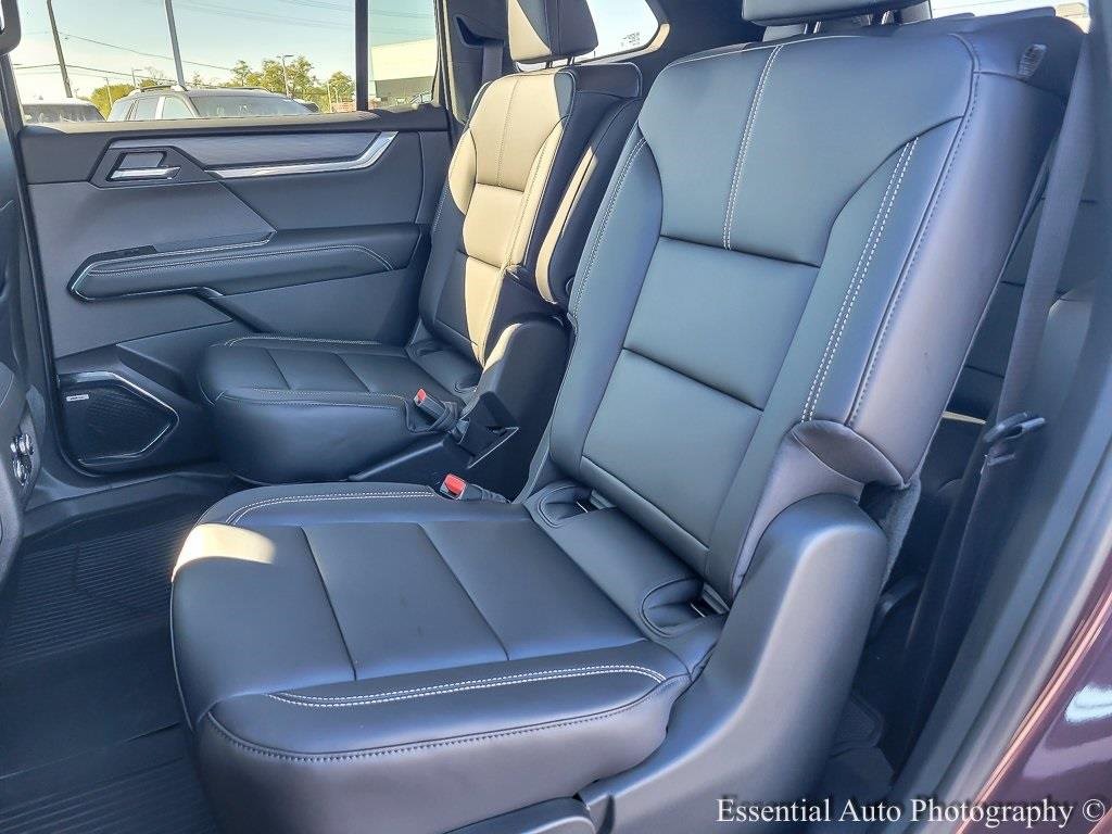 2026 GMC ACADIA - Image 9