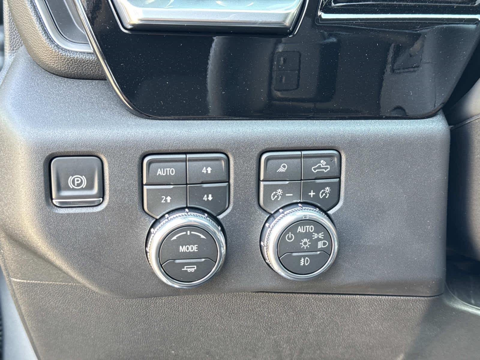2026 Gmc Sierra 1500 SLT photo 12