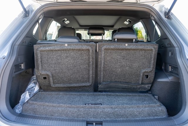 2021 Volkswagen Tiguan SE R-Line Black photo 9