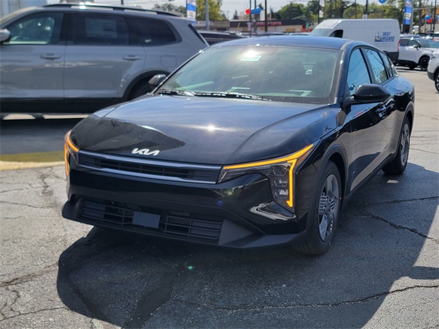2025 Kia K4 LX photo 7