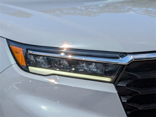 2024 Honda Pilot Touring photo 8