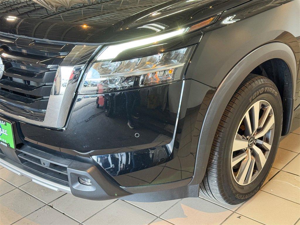 2022 Nissan Pathfinder SL photo 13