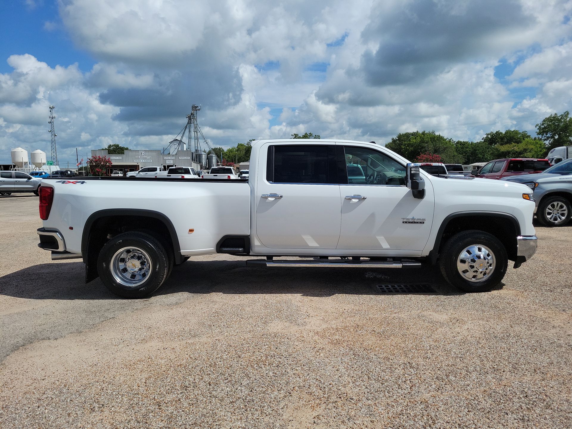 2025 Chevrolet Silverado 3500HD LTZ photo 62