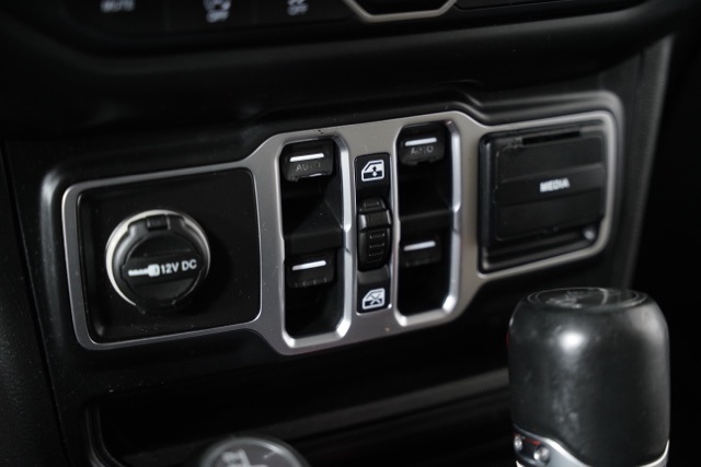 2018 Jeep Wrangler Unlimited Sahara photo 10