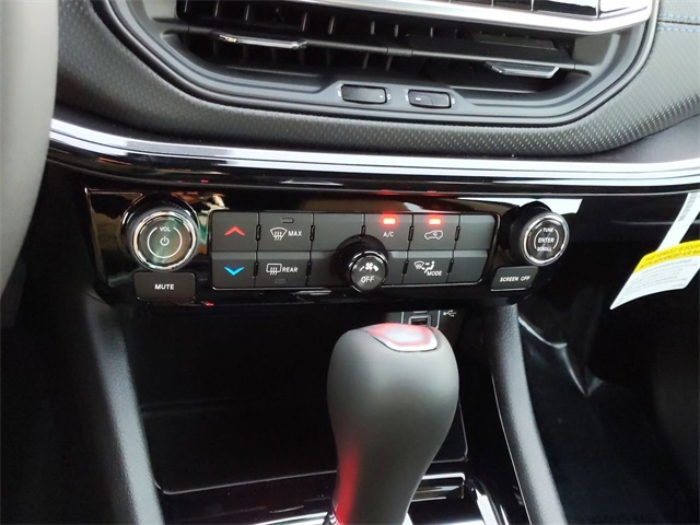 2026 Jeep Compass Latitude Altitude photo 34