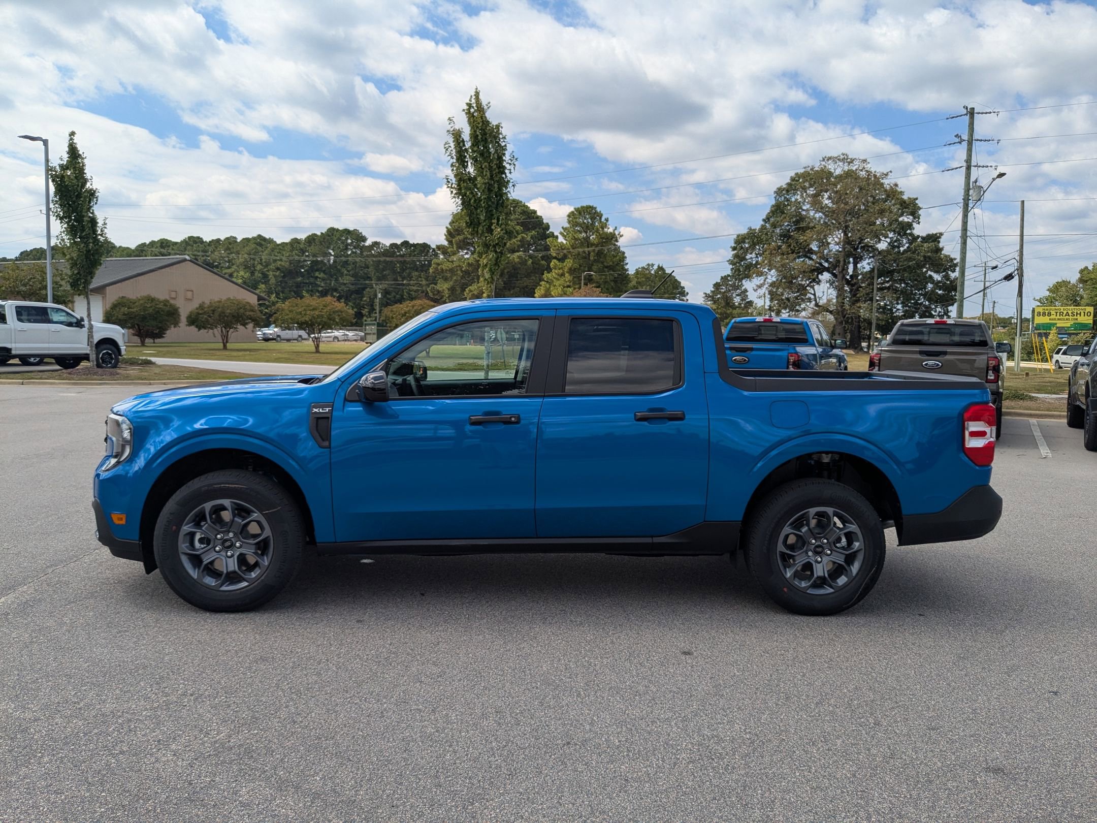 2025 Ford Maverick XLT photo 9