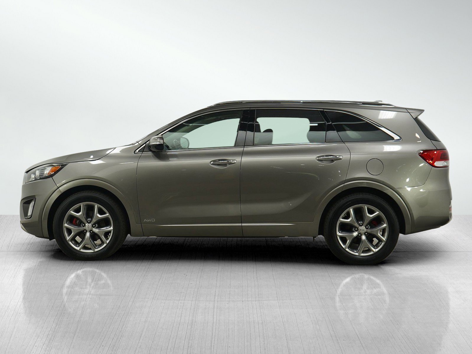 Used 2017 Kia Sorento SX with VIN 5XYPKDA54HG210150 for sale in Burnsville, Minnesota