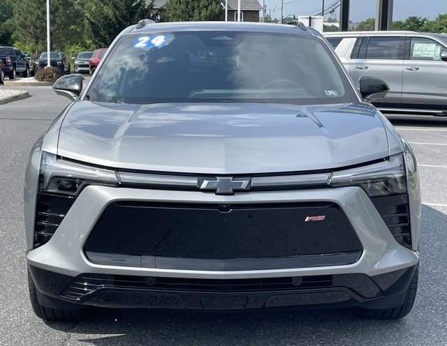 Used 2024 Chevrolet Blazer EV RS with VIN 3GNKDCRJ8RS140658 for sale in Bethlehem, PA