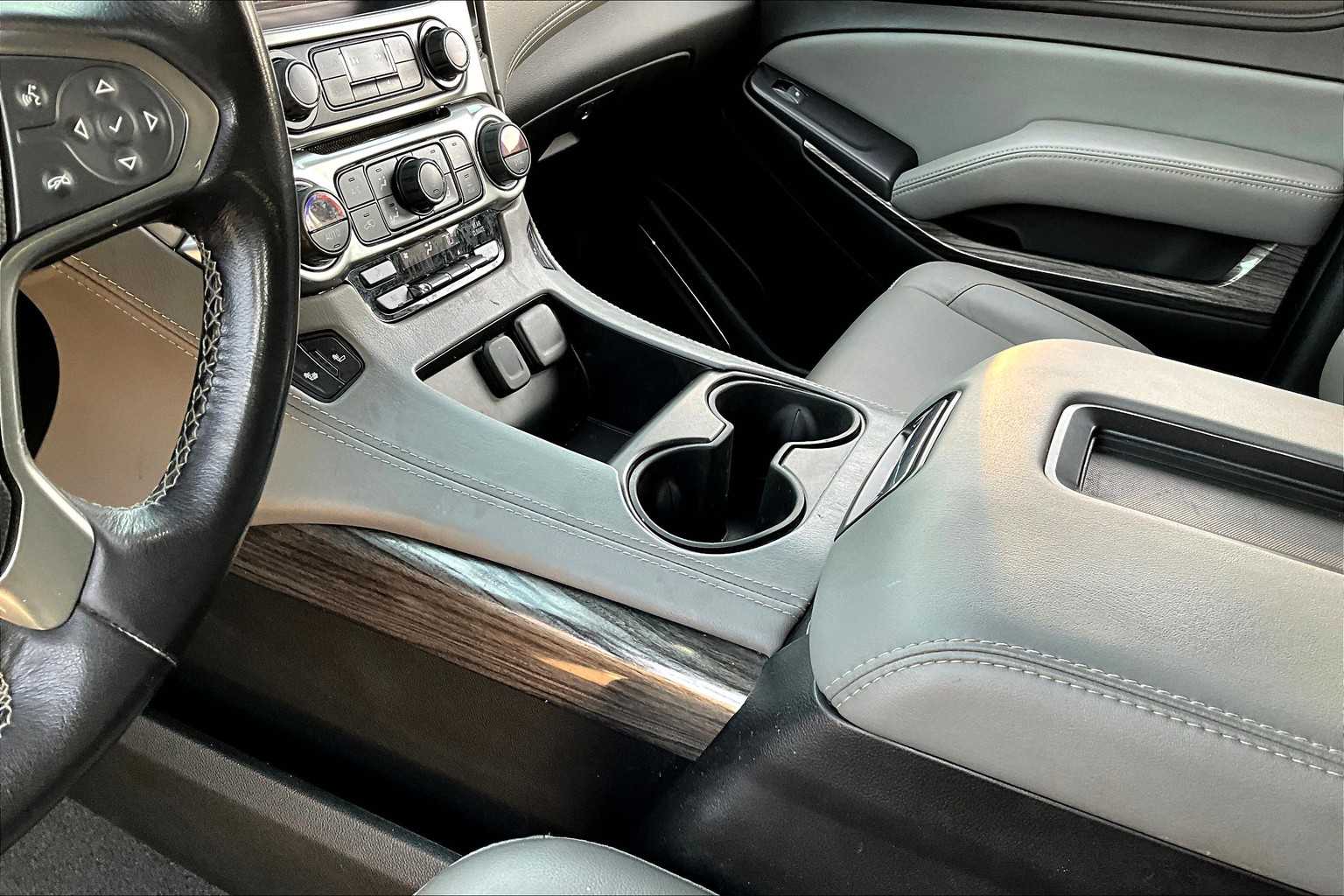 2020 Chevrolet Tahoe LT photo 15
