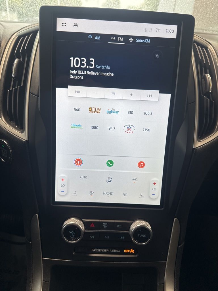 2023 Ford Edge SEL photo 32