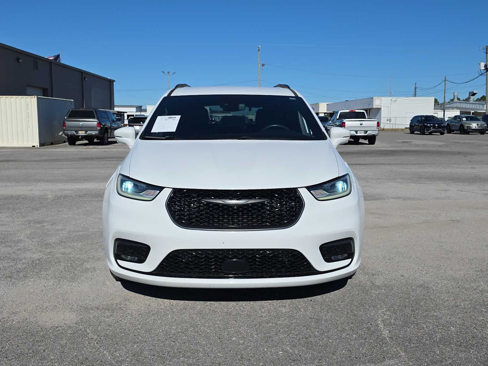 2021 Chrysler Pacifica Hybrid Limited photo 3