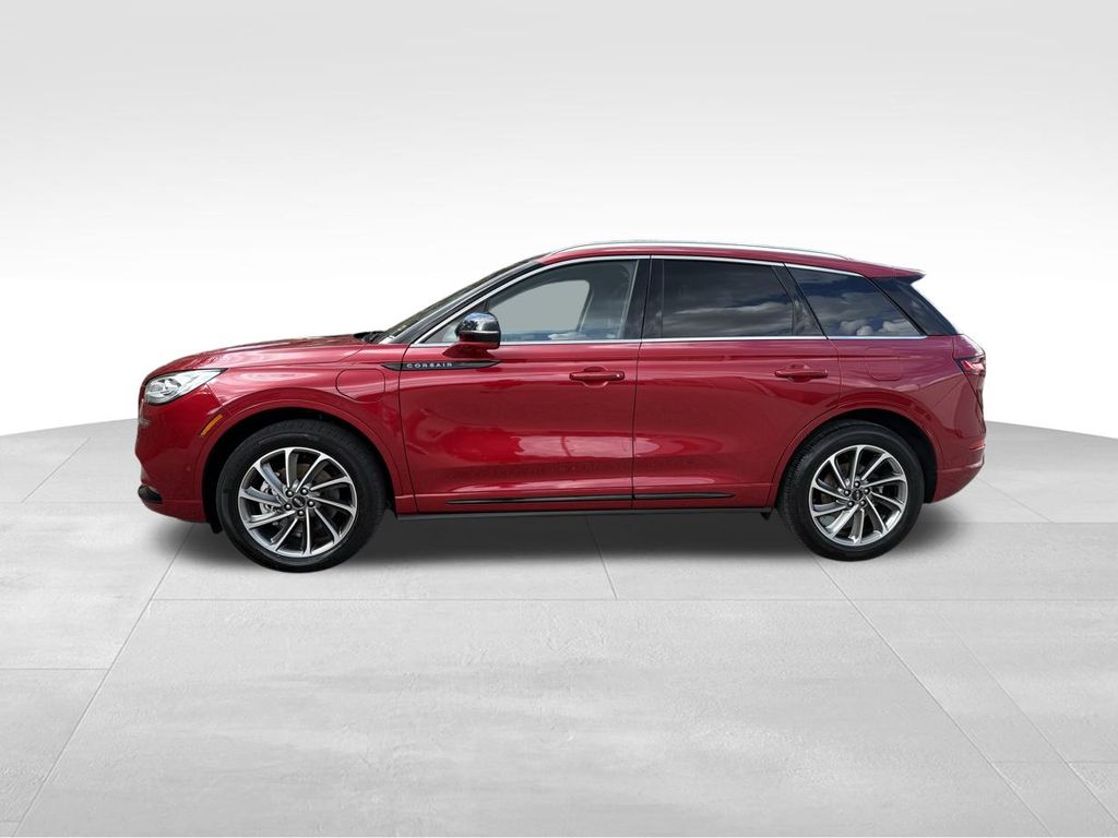 2022 Lincoln Corsair Grand Touring photo 3