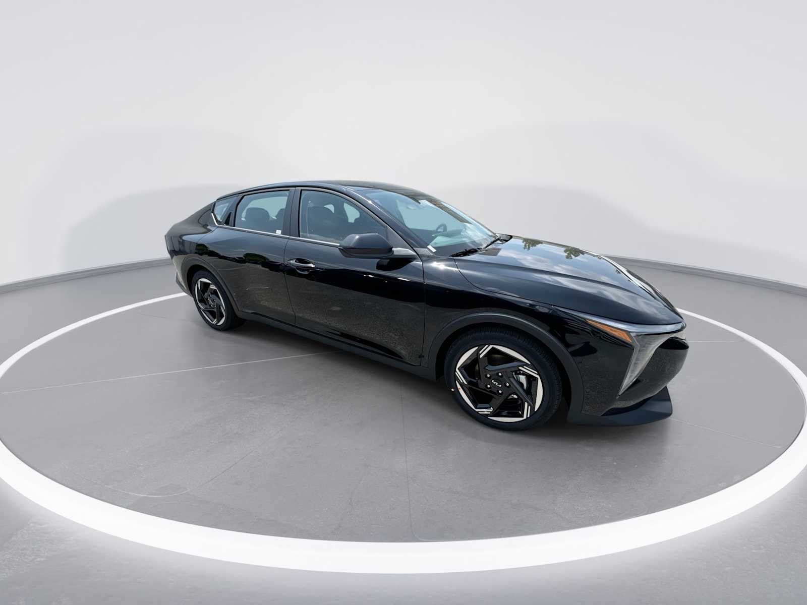 2025 Kia K4 EX photo 2