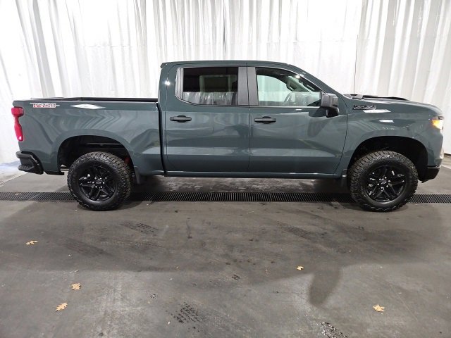 2026 Chevrolet Silverado 1500 Custom Trail Boss photo 2