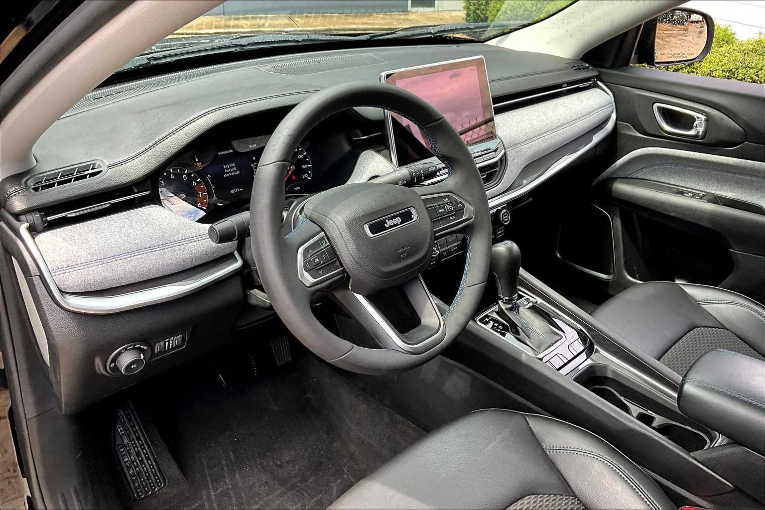 2022 Jeep Compass Latitude photo 12