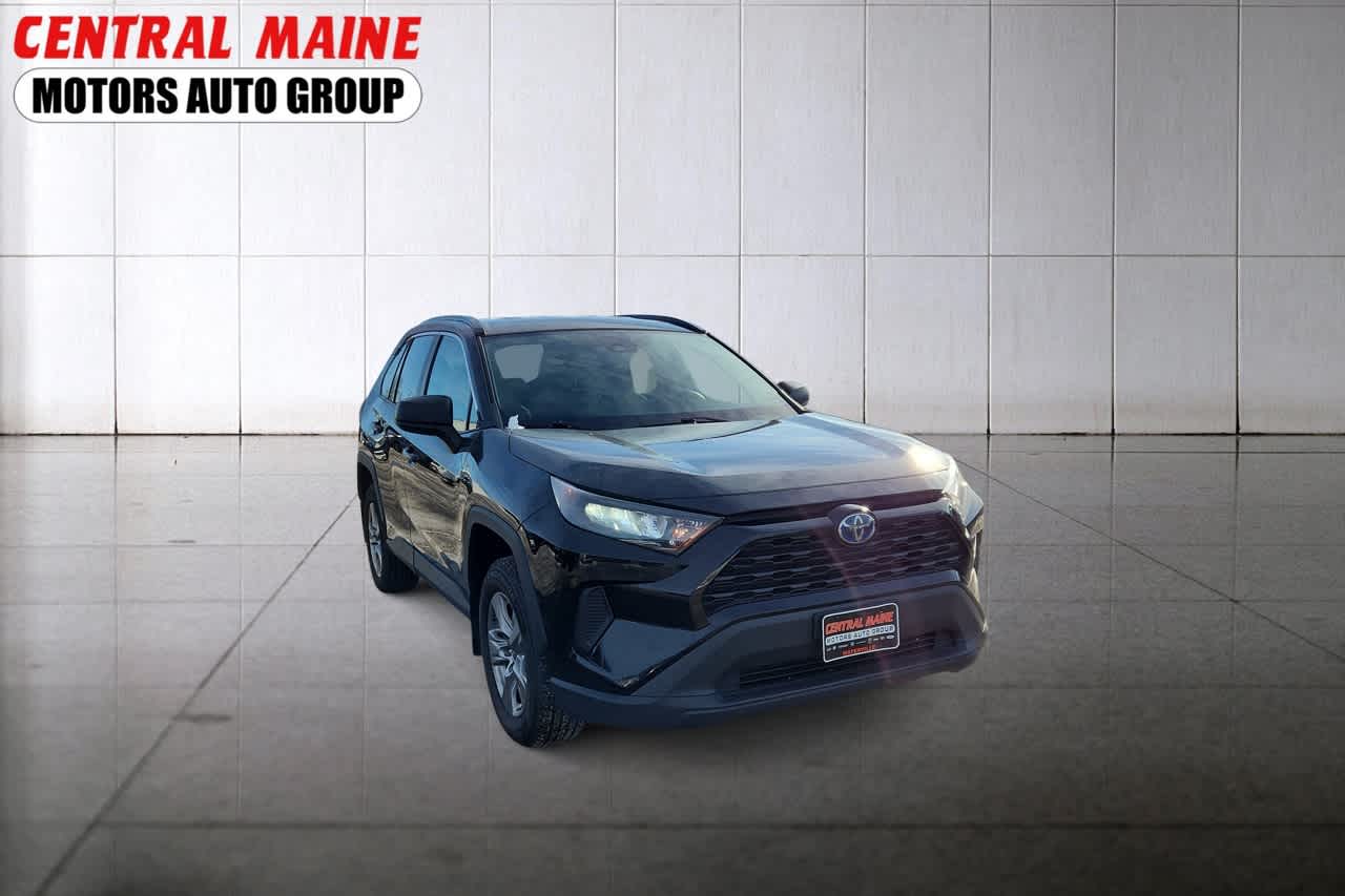 2022 Toyota RAV4 LE's photo