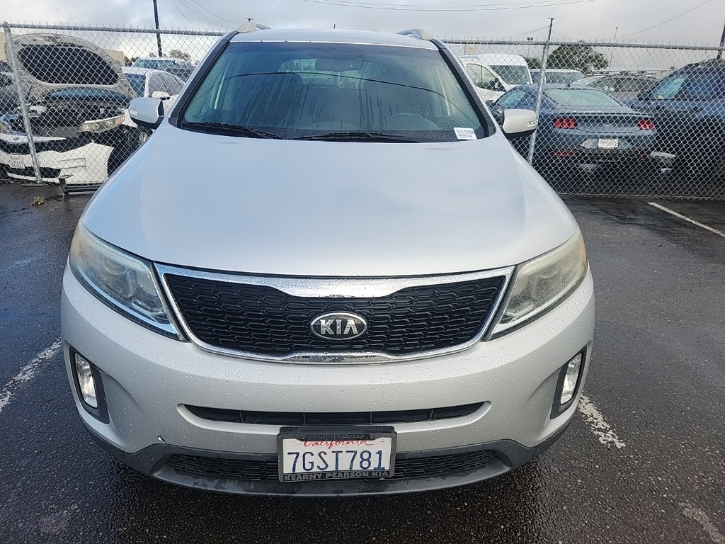 2015 Kia Sorento LX photo 2