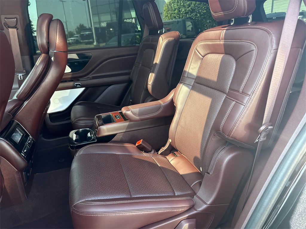 2022 Lincoln Aviator Black Label photo 27