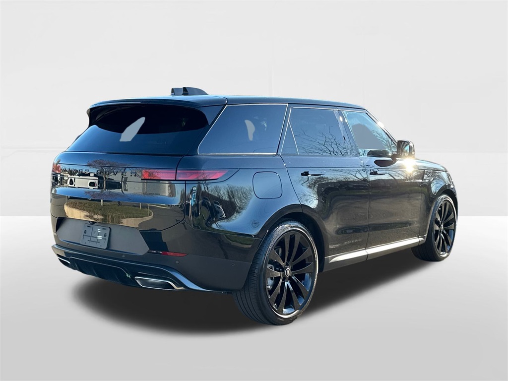 2025 Land Rover Range Rover Sport SE photo 3