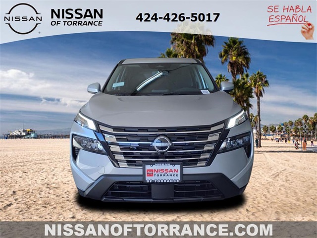 2025 Nissan Rogue SV photo 2